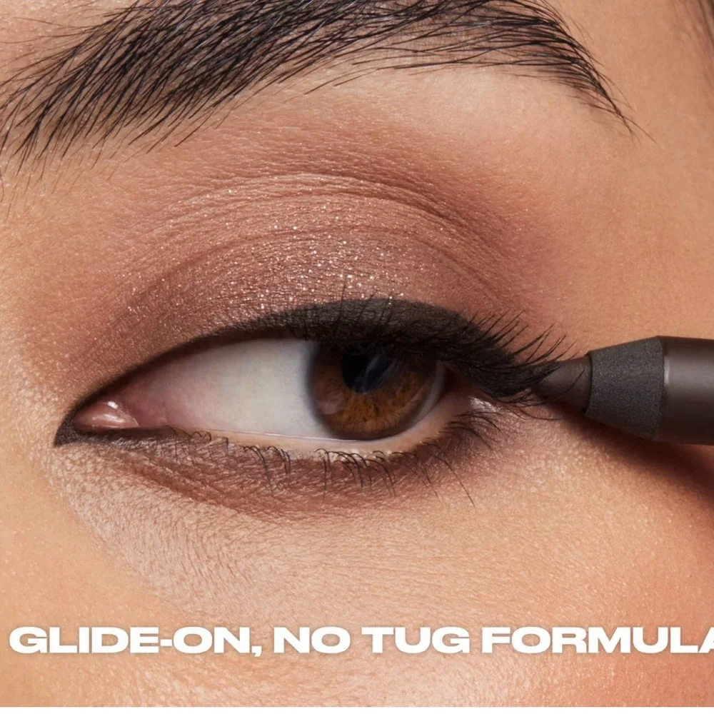 Urban Decay 24/7 GLIDE-ON WATERPROOF EYELINER PENCIL in BLACK MARKET